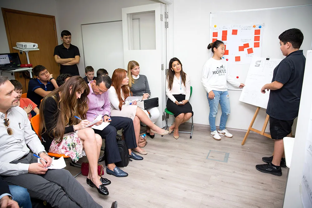 Escola MBA Kids International no Cazaquistão